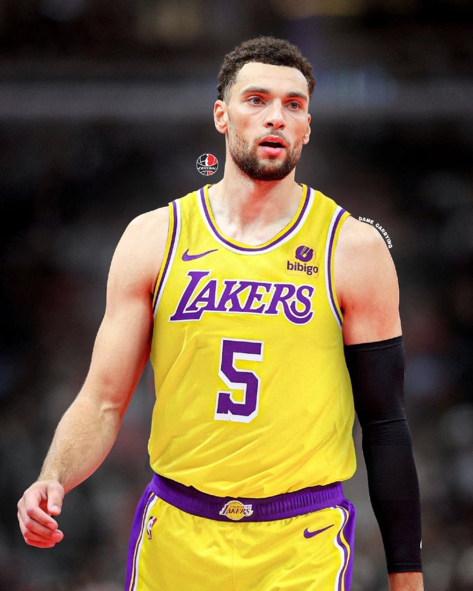 开云体育入口-骑士险胜湖人，拉文点燃赛场