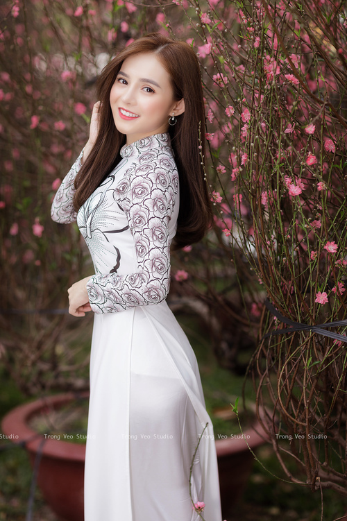 宿敌新章，哈登奥运前哨战血拼接管，活塞爵士鏖战史诗夜